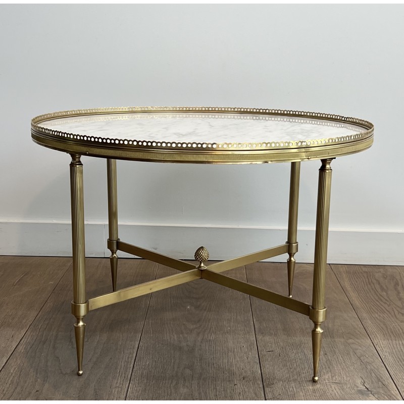 Table Basse Ronde Néoclassique en Laiton et Marbre de Carrare, Maison Jansen, Travail Français, vers 1940
