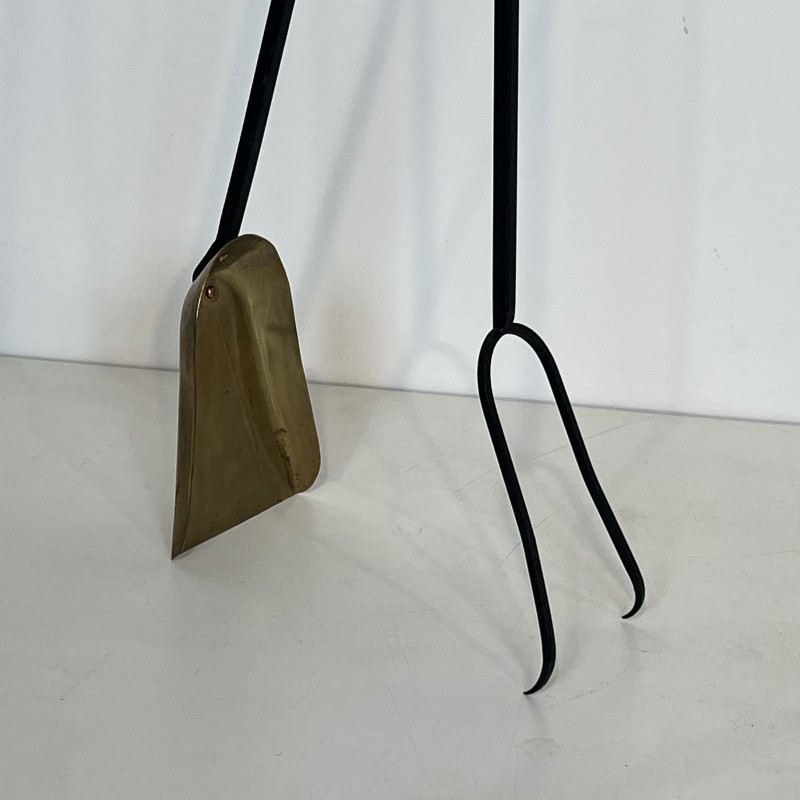 Nécessaire de Feu Design en Métal Laqué Noir et Laiton, Travail Français, vers 1970