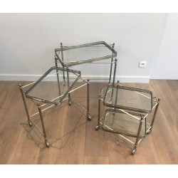 Rare Suite de 3 Tables Gigognes à Roulettes Néoclassiques en Laiton Argenté, Maison Baguès, vers 1940