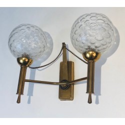Paire d'Appliques en Laiton et Boules de Verre. Vers 1970