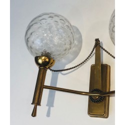 Paire d'Appliques en Laiton et Boules de Verre. Vers 1970