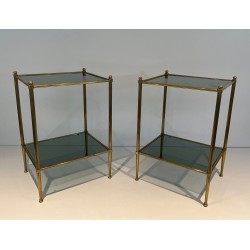 Paire de Bouts de Canapé en Laiton et Plateaux de Verres Bleutés Attribués à la Maison Jansen