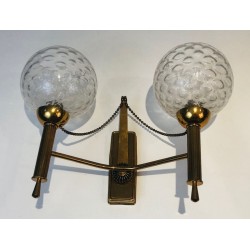 Paire d'Appliques en Laiton et Boules de Verre. Vers 1970