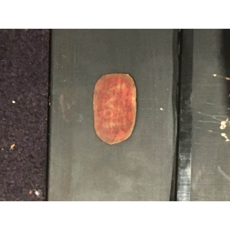 Miroir en céramique rose, travail d'atelier français, vers 1970.