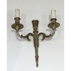 Paire d'Appliques de Style Louis XVI en Bronze et Patine Blanc Cassé