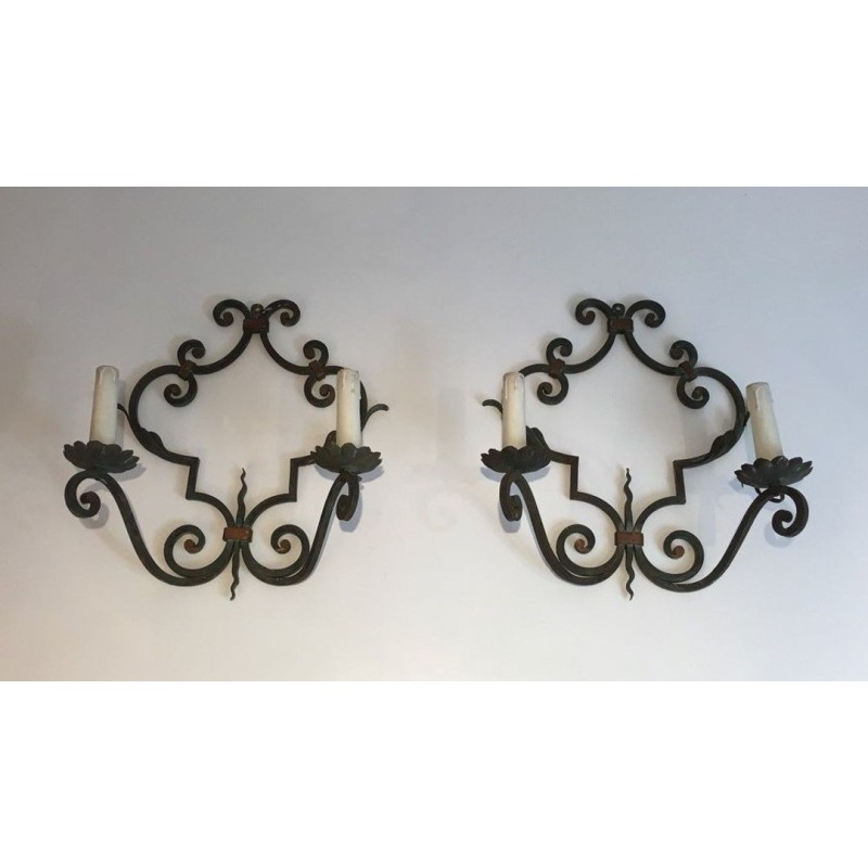 Paire d'Importantes Appliques Décoratives en Fer Forgé