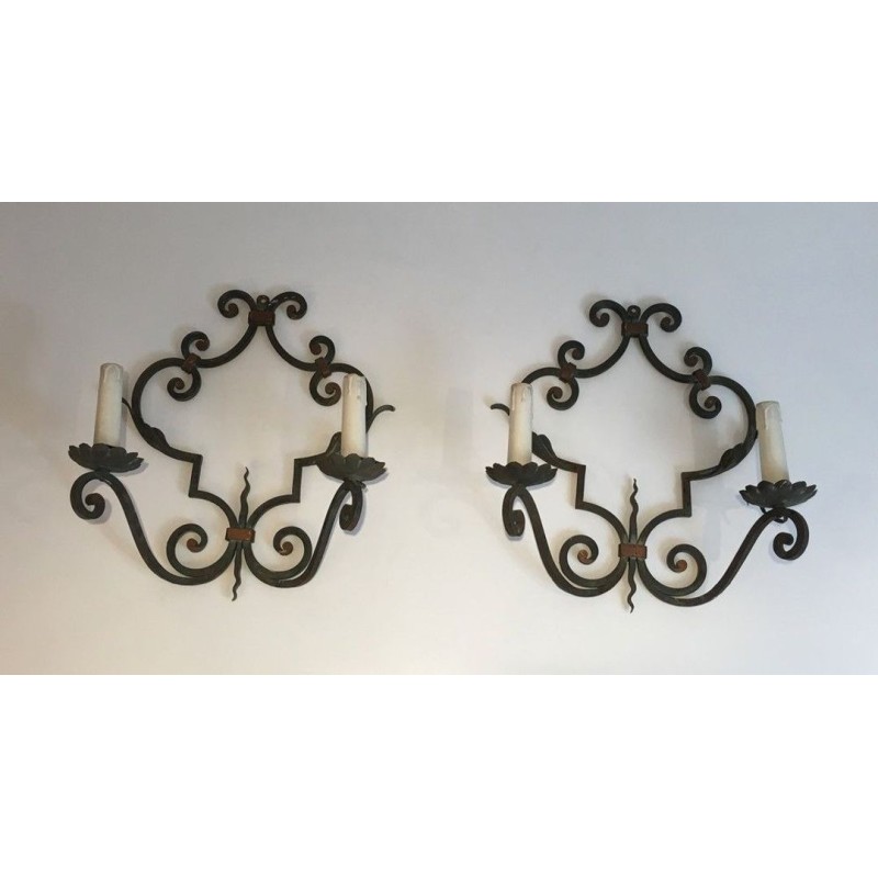 Paire d'Importantes Appliques Décoratives en Fer Forgé
