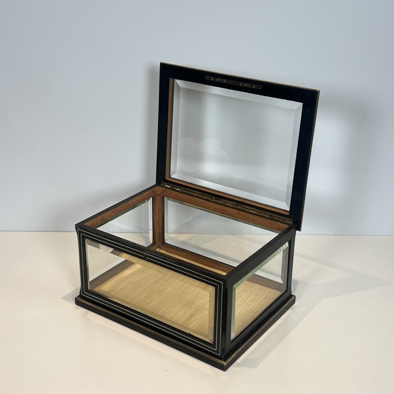 Coffret à Bijoux Napoléon III en Bois Laqué Noir et Verres Biseautés à Incrustations de Nacre et Filets de Laiton