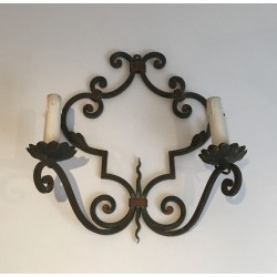 Paire d'Importantes Appliques Décoratives en Fer Forgé