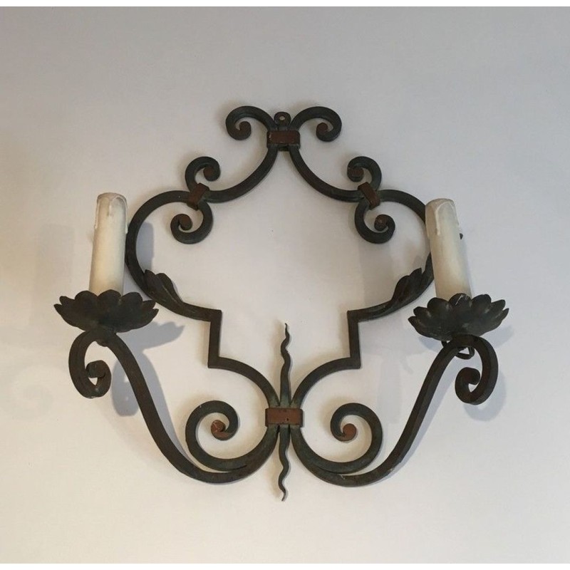 Paire d'Importantes Appliques Décoratives en Fer Forgé