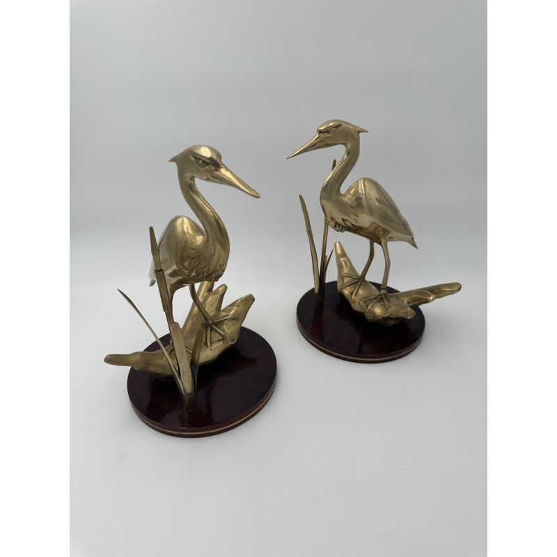 Paire de Sculptures en Laiton Représentant Des Oiseaux Stylisés sur Socle en Bois