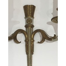Paire d'Appliques de Style Louis XVI en Bronze et Patine Blanc Cassé