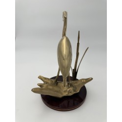 Paire de Sculptures en Laiton Représentant Des Oiseaux Stylisés sur Socle en Bois