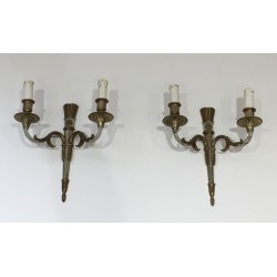 Paire d'Appliques de Style Louis XVI en Bronze et Patine Blanc Cassé