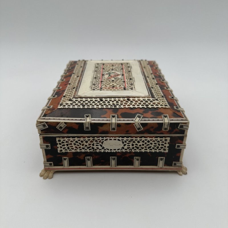 Anglo-Indian Tortoiseshell & Bone Box | Vizagapatam 19th C.