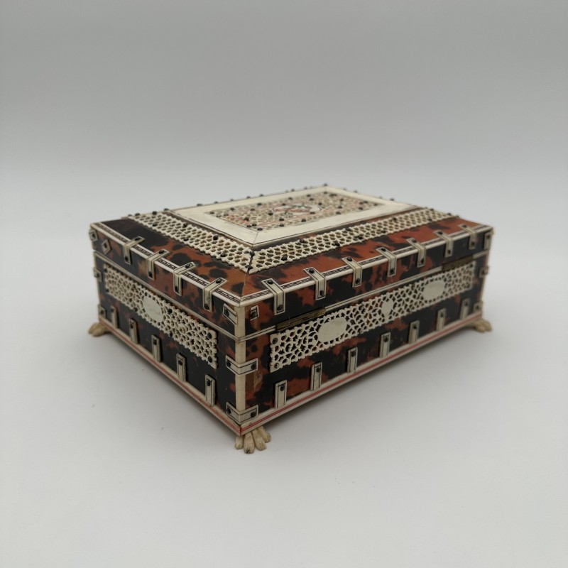Anglo-Indian Tortoiseshell & Bone Box | Vizagapatam 19th C.