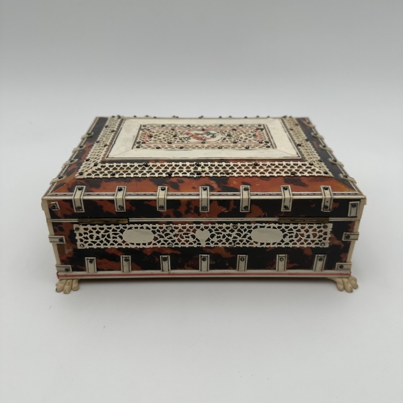Anglo-Indian Tortoiseshell & Bone Box | Vizagapatam 19th C.