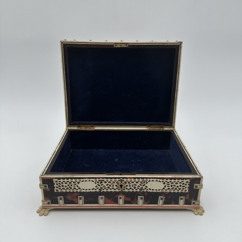 Anglo-Indian Tortoiseshell & Bone Box | Vizagapatam 19th C.