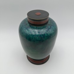 Pair of Sèvres Porcelain Covered Vases with Emerald Glaze, Art Deco Period.