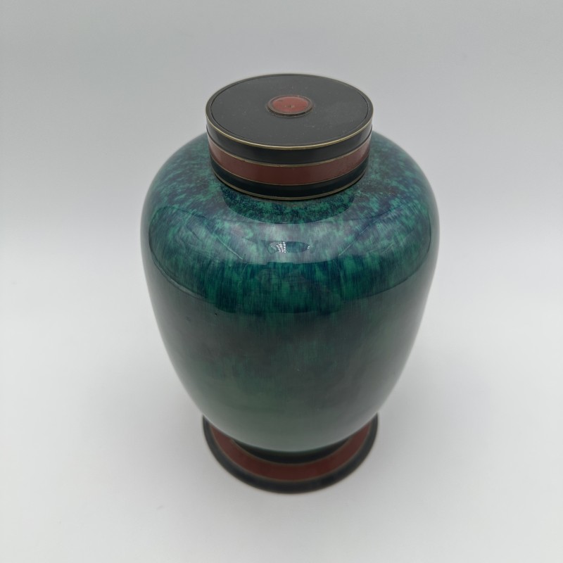 Pair of Sèvres Porcelain Covered Vases with Emerald Glaze, Art Deco Period.