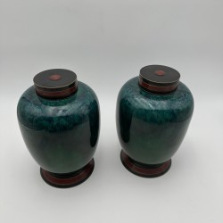 Pair of Sèvres Porcelain Covered Vases with Emerald Glaze, Art Deco Period.