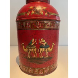 Lampe Tôle Peinte Rouge Chinoiseries | Boîte à Thé XXe Siècle