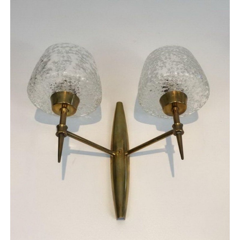 Paire d'appliques en Bronze à réflecteurs en Verre Travaillé. Stilnovo