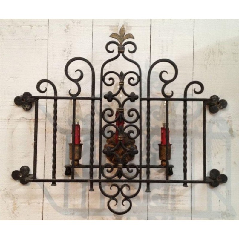 Beautiful Wrought Iron Wall Light. French work. Circa 1940
