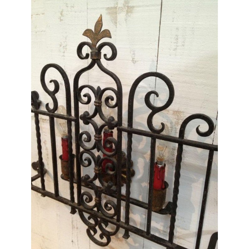 Beautiful Wrought Iron Wall Light. French work. Circa 1940