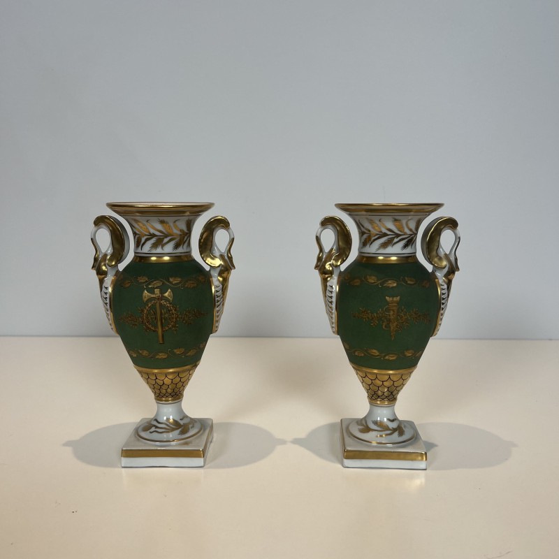 Paire Vases Porcelaine Style Empire | Décor Faisceau de Licteur
