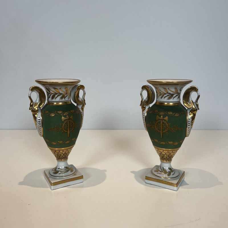 Paire Vases Porcelaine Style Empire | Décor Faisceau de Licteur