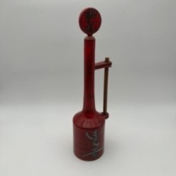 Bouteille moderniste en céramique émaillée rouge à bouchon sculptural – Signée, vers 1970