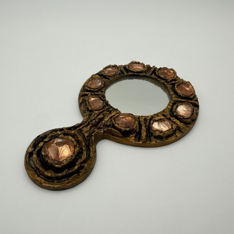 Miroir à main en métal doré, dans le goût de Line Vautrin – Travail italien vers 1970