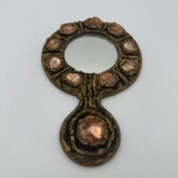 Miroir à main en métal doré, dans le goût de Line Vautrin – Travail italien vers 1970