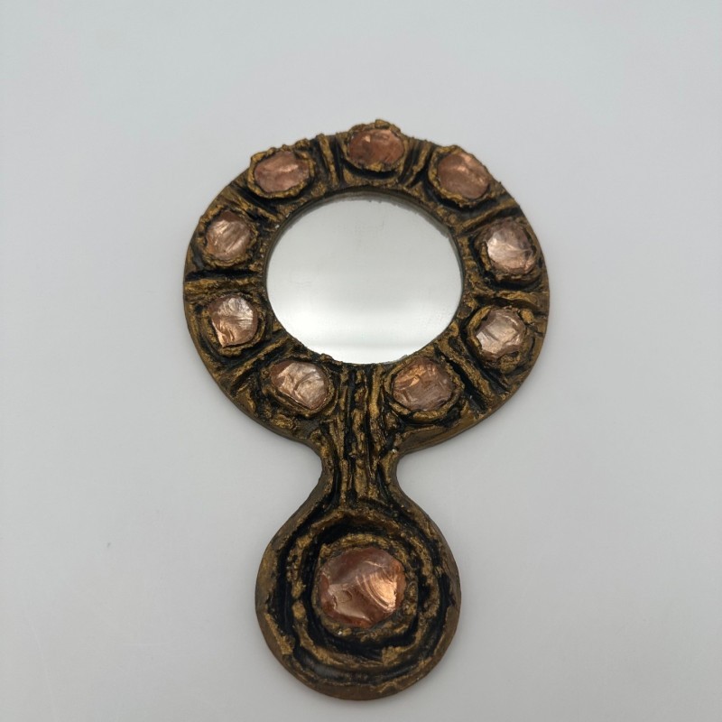 Miroir à main en métal doré, dans le goût de Line Vautrin – Travail italien vers 1970