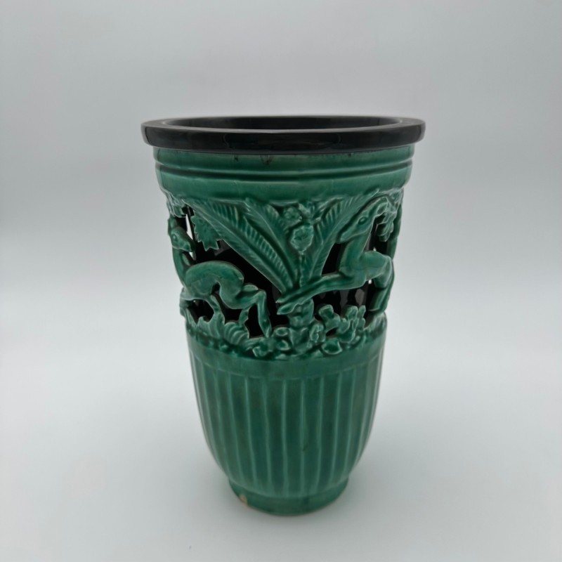 Vase en céramique verte à décor de biches – Signé de sainte radegonde,vers 1970
