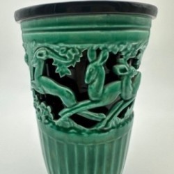 Vase en céramique verte à décor de biches – Signé de sainte radegonde,vers 1970
