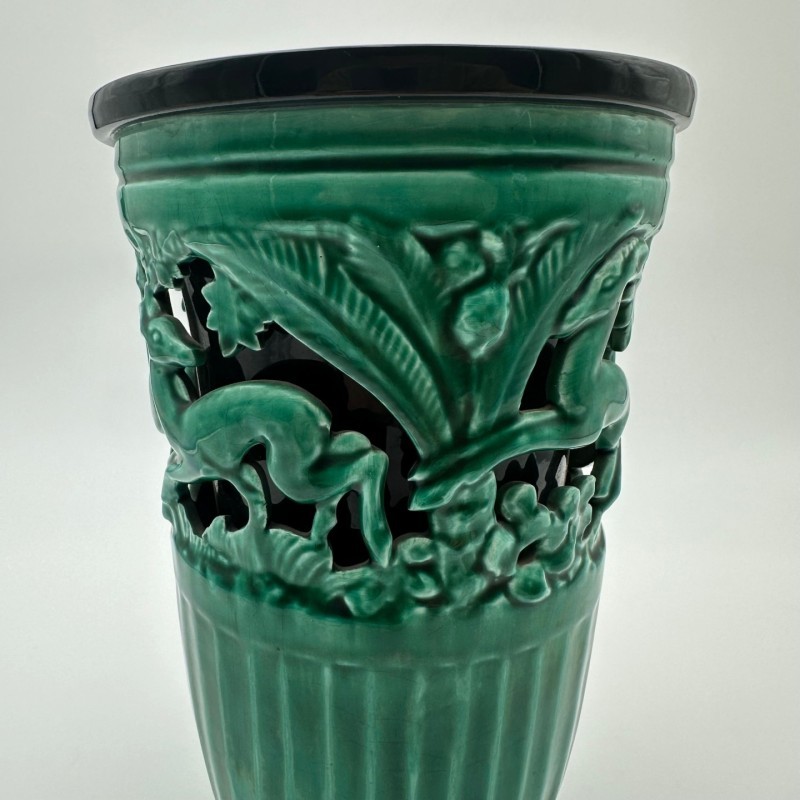 Vase en céramique verte à décor de biches – Signé de sainte radegonde,vers 1970