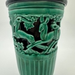 Vase en céramique verte à décor de biches – Signé de sainte radegonde,vers 1970
