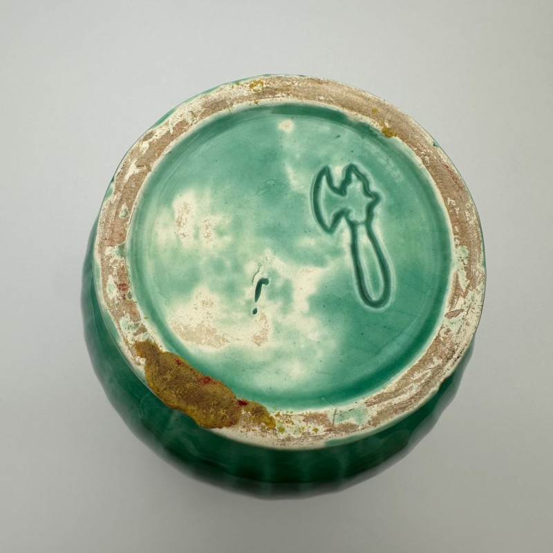 Vase en céramique verte à décor de biches – Signé de sainte radegonde,vers 1970