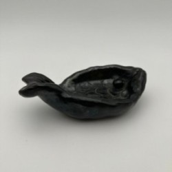 Vide-poche en forme de poisson en céramique noire – Signé, vers 1970