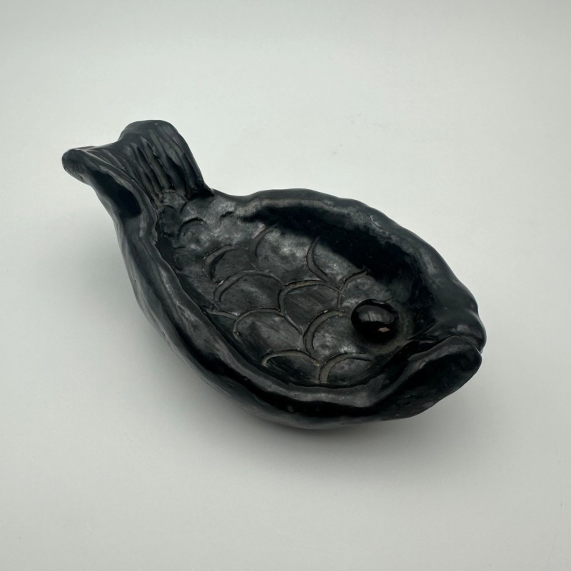 Vide-poche en forme de poisson en céramique noire – Signé, vers 1970