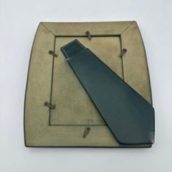 Cadre photo en cuir vert, dans le goût de Jacques Adnet – Travail français, vers 1950