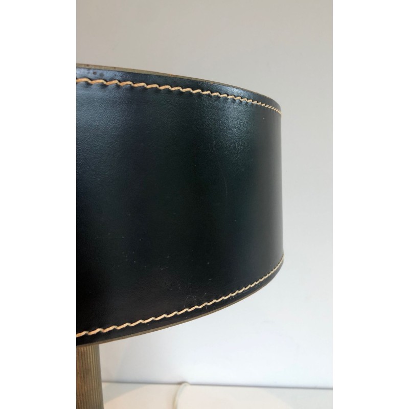 Lampe de Bureau Cuir Noir et Laiton dans le Goût de Jacques Adnet, Travail Français, vers 1970