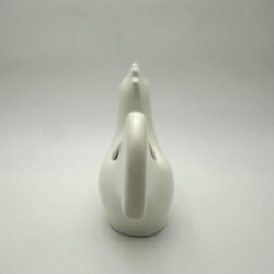 Coq en céramique blanche. Travail Français dans le goût de Jouve. Vers 1950