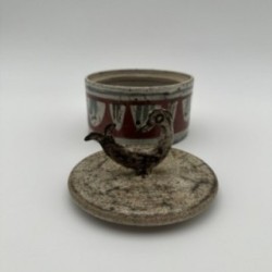 Pot couvert en céramique polychrome de Jean Derval. Années 1970