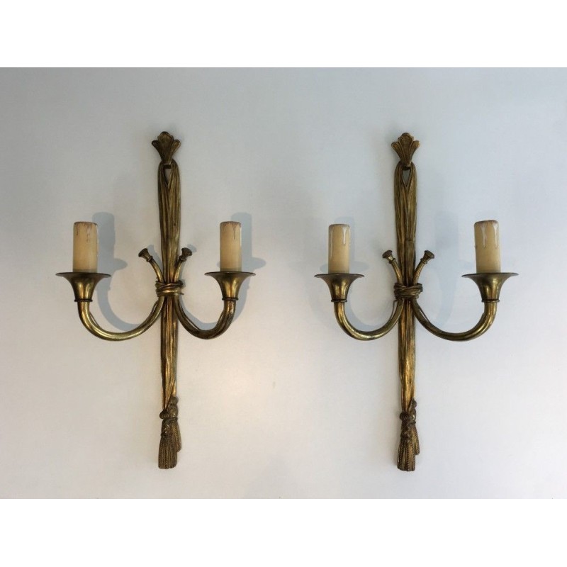 Importante Paire d'Appliques en Bronze de style Louis XVI à décors de Noeuds et Rubans