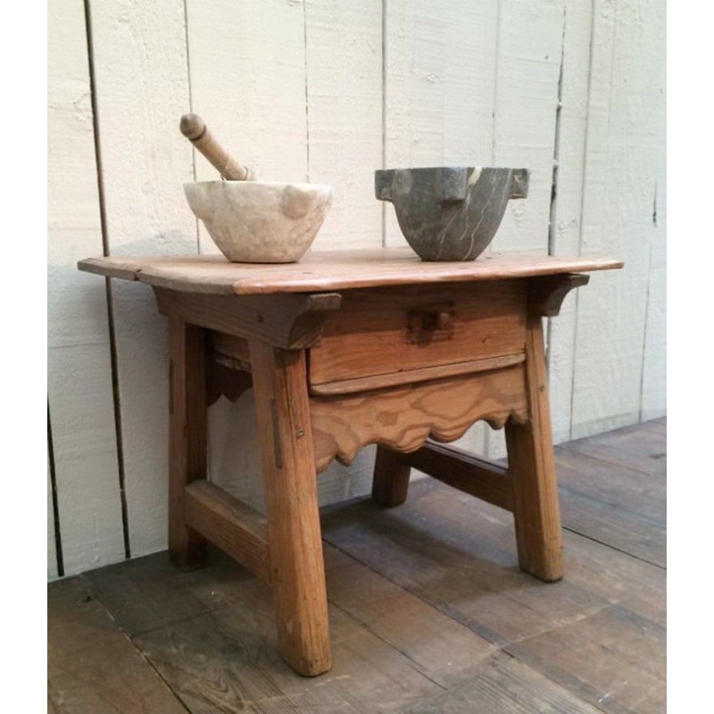 Small Spanish Pinewood Side Table 1920 | Maison BARROIS