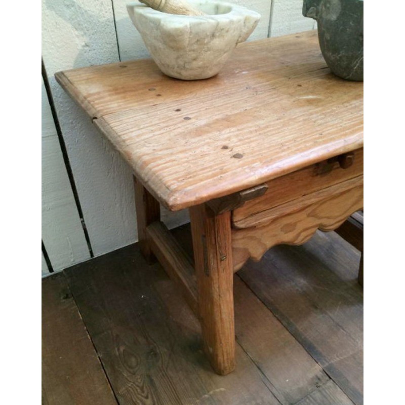Small Spanish Pinewood Side Table 1920 | Maison BARROIS