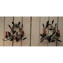 Paire d'Appliques Décoratives avec Fleurs de Porcelaine. Vers 1970